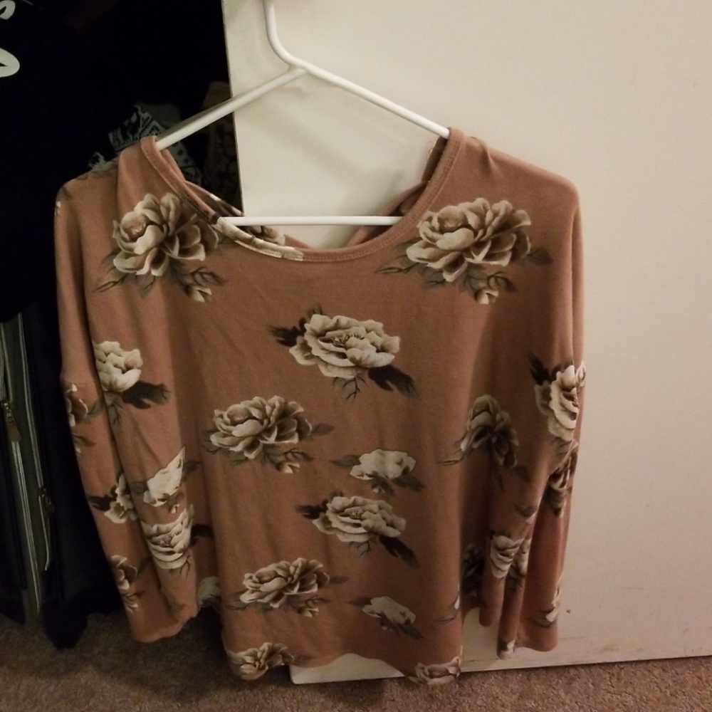 Long sleeve flowered top